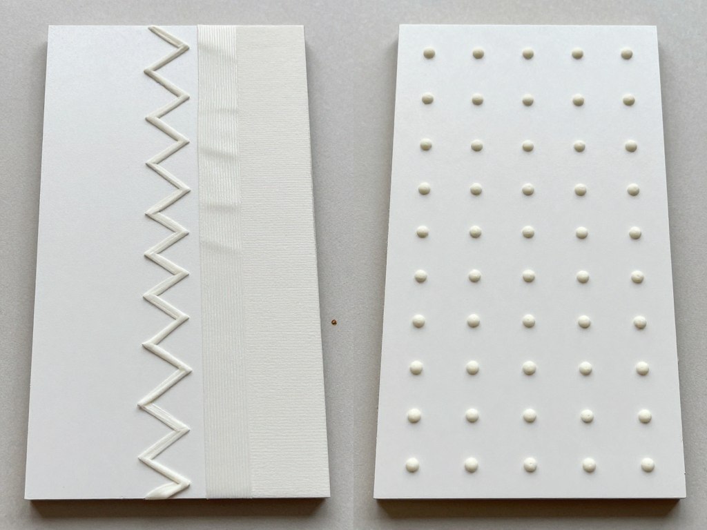 Porównanie metod aplikacji kleju na listwy MDF